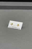 حلق طبي وردة ذهب صافي عيار 18