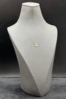 عقد ذهب صافي عيار 18 وزن من 0.6 الى 0.7 جرام