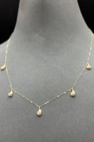 شوكر دمعات ذهب تصميم الماس عيار 18 وزن 1.5 جرام