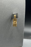 طقم ذهب عيار 21 شكل سبائك بتصميم وردة جذابة