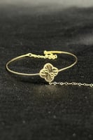 كف اطفال وردة ذهب صافي عيار 18 من 1.4 الى 1.5 جرام