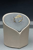 خاتم ذهب تصميم الماس عيار 21 وزن من 0.7 الى 0.8 جر...