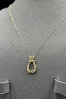 طقم ذهب صغير عيار 18 تعويذة الحظ وزن 2.7 جرام