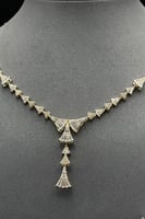 طقم معين ذهب تصميم الماس عيار 18 وزن 15.1 جرام