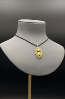 تعليقة ذهب صافي عيار 21 وزن 4.3 جرام