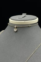 طقم اطفال شكل قلب ذهب مع صدف