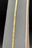 اسوارة حرير ( حجم صغير ) ذهب صافي عيار 18 وزن من 4...