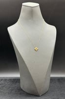 عقد زهرة ذهب تصميم الماس عيار 21 وزن 0.7 جرام