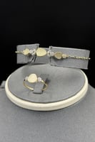 طقم ذهب تصميم الماس عيار 18 وزن 10.6 جرام