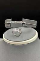 طقم ذهب ناعم أبيض عيار 18 همس اللمعان وزن 11.5 جرا...