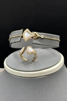 طقم مثلث ذهب تصميم الماس عيار 18 وزن 22.5 جرام