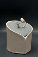 خاتم الماس وزن الذهب : 2.06 جرام وزن الألماس : 0.1...