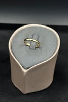 دبلة ذهب صافي عيار 18 وزن من 0.4 الى 0.6 جرام