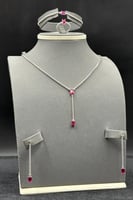 طقم تنس ذهب أبيض عيار 18 بتصميم الماس وزن 15.5 جرا...