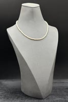 عقد لؤلؤ مع ذهب عيار 18 وزن من 0.18 الى 0.19 جرام