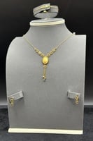 طقم ذهب صافي عيار 21 وزن 5.3 جرام