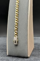 اسوارة جنزير ( حجم صغير ) ذهب تصميم الماس عيار 18...