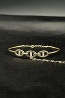 كف اطفال ذهب تصميم الماس عيار 18 وزن من 2.4 الى 2....