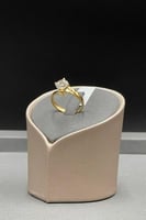 خاتم ذهب عيار 21 مع فص سوليتير وزن من 2.1 الى 2.2...