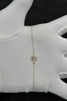 اسوارة سهم ذهب تصميم الماس عيار 18 وزن 0.7 جرام