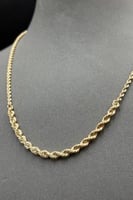 عقد مجدول ذهب صافي عيار 18 وزن من 2.5 الى 2.6 جرام