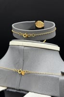 طقم ذهب صافي عيار 21 وزن 8.3 جرام