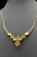 طقم ذهب صافي عيار 21 وزن 8.3 جرام