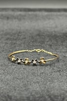 اسوارة اطفال وردات ذهب تصميم الماس عيار 18 وزن من...