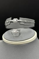 طقم ذهب ابيض تصميم الماس عيار 18 وزن 10.7 جرام