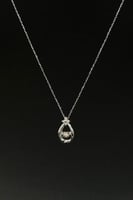 عقد الماس وزن الذهب : 1.1 جرام وزن الألماس : 0.10...