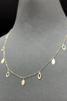 شوكر ذهب صافي عيار 18 وزن من 1.1 الى 1.2 جرام