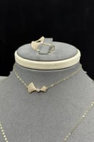 طقم ذهب عيار 18 رهافة الفراشة وزن 3.2 جرام