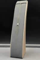 اسوارة زهرة ذهب تصميم الماس عيار 18 وزن 0.7 جرام