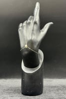 كف وردة ذهب مع لؤلؤ عيار 18 وزن 0.7 جرام