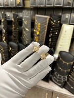 حلق ذهب حجر لون ابيض