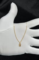 عقد مجدول مع وردة ذهب صافي عيار 21 وزن 0.6 جرام