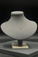 عقد معين مع صدف اخضر