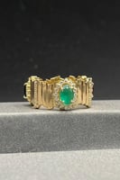 اسوارة مع خاتم ذهب تصميم الماس عيار 18 وزن 18.2 جر...