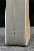 اسوارة وردة ذهب مع صدف ابيض عيار 18 وزن 1.5 جرام