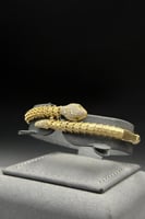 اسوارة مع خاتم شكل ثعبان ذهب تصميم الماس عيار 18 و...