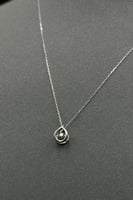 عقد الماس وزن الذهب : 0.77 جرام وزن الألماس : 0.05...