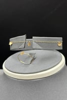 طقم فراشة ذهب صافي عيار 21 وزن 1.4 جرام