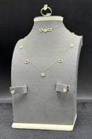 طقم ذهب صغير عيار 18 نقاط الأناقة وزن من 3 إلى 3.1...