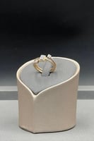 خاتم ذهب تصميم الماس عيار 18 وزن 3.2 جرام