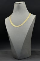 عقد مع اسوارة فلات ذهب صافي ايطالي عيار 18 وزن 16....