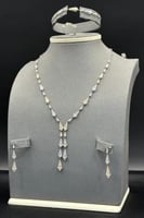 طقم ذهب تصميم الماس عيار 18 وزن 10.2 جرام