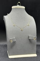 طقم اطفال دوائر ذهب تصميم الماس عيار 18 وزن 1.4 جر...