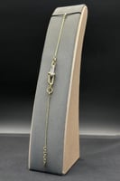 عقد مع اسوارة جنزير ذهب تصميم الماس عيار 18 وزن 10...