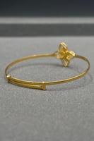 اسوارة اطفال وردة ذهب صافي عيار 21 وزن 2.5 جرام