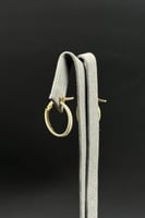 حلق ذهب صافي ايطالي عيار 18 وزن من 1.1 الى 1.2 جرا...